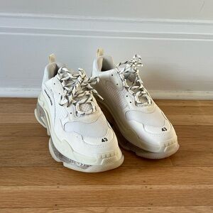 Balenciaga Triple S Sneakers - White - size 43